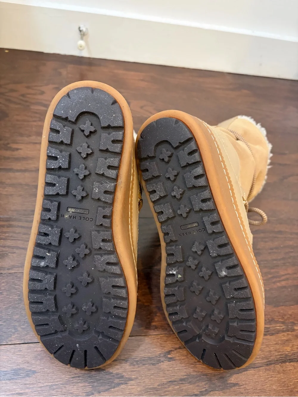 Cole Haan upper waterproof